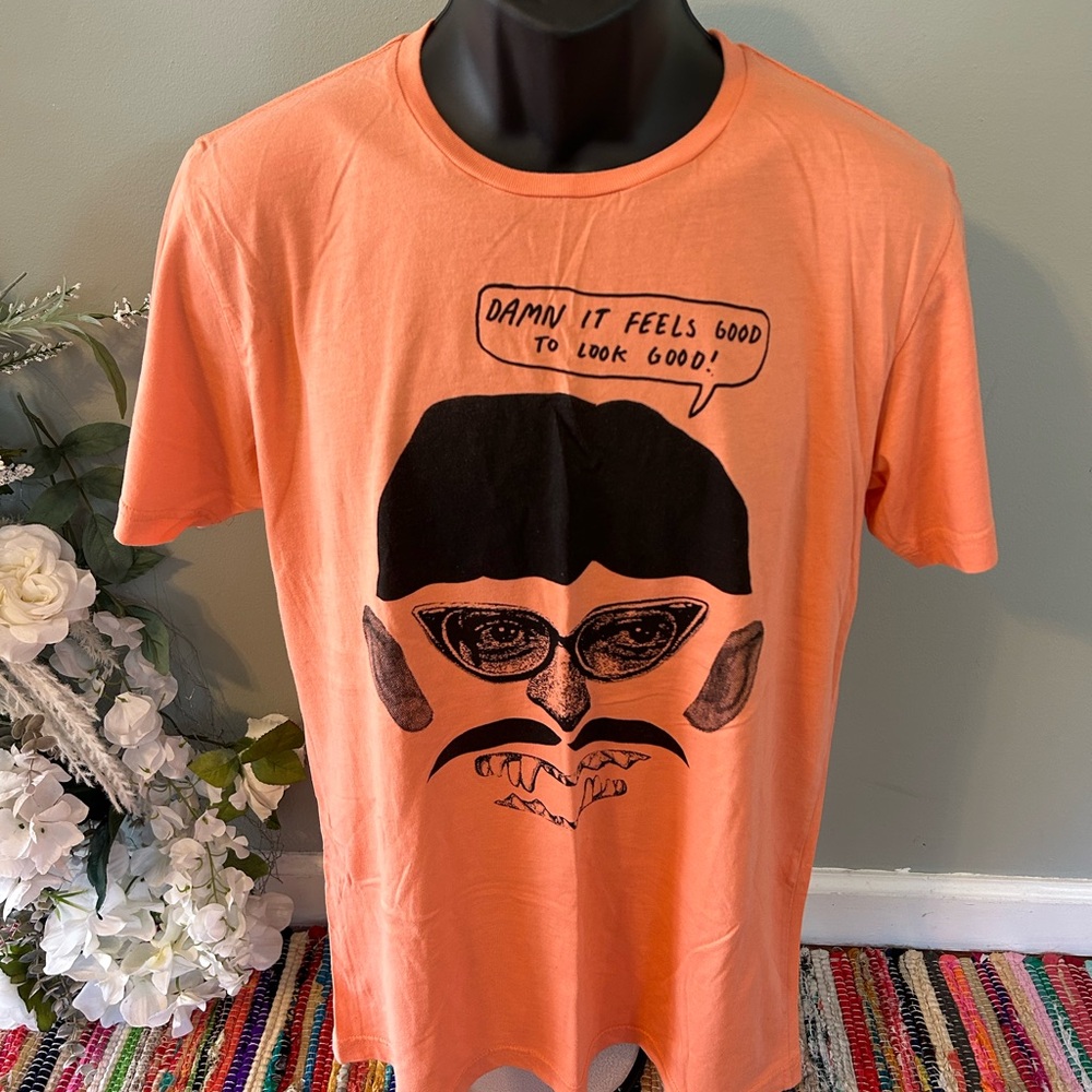 NEW Damn it feels good to look good! Tee Shirt Oddity Strange Weird Large